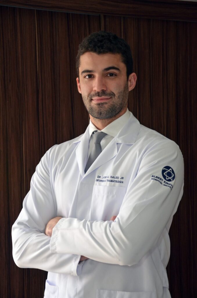Dr. José Sales ortopedista especialista em quadril