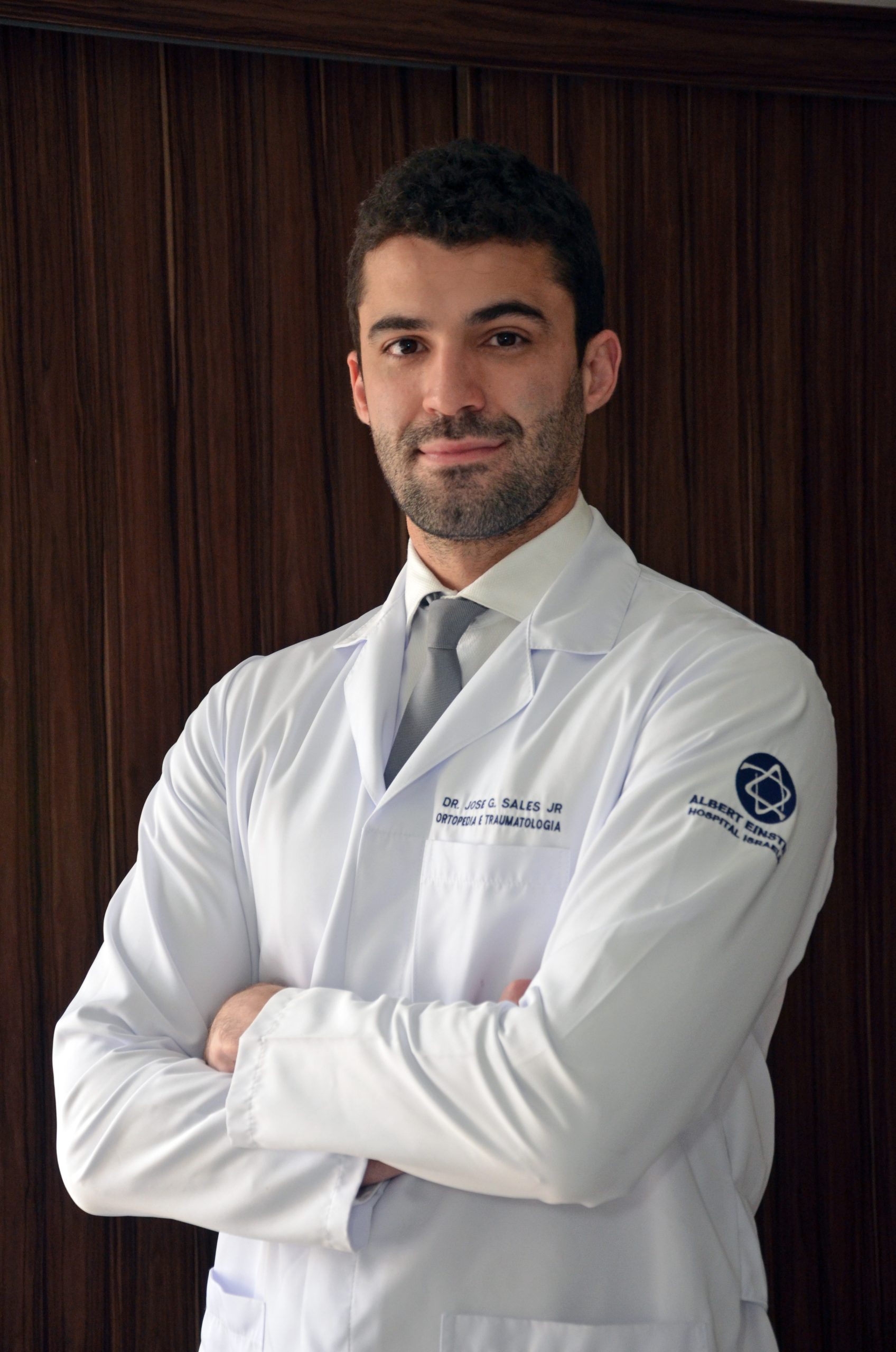 Dr. José Sales ortopedista especialista em quadril